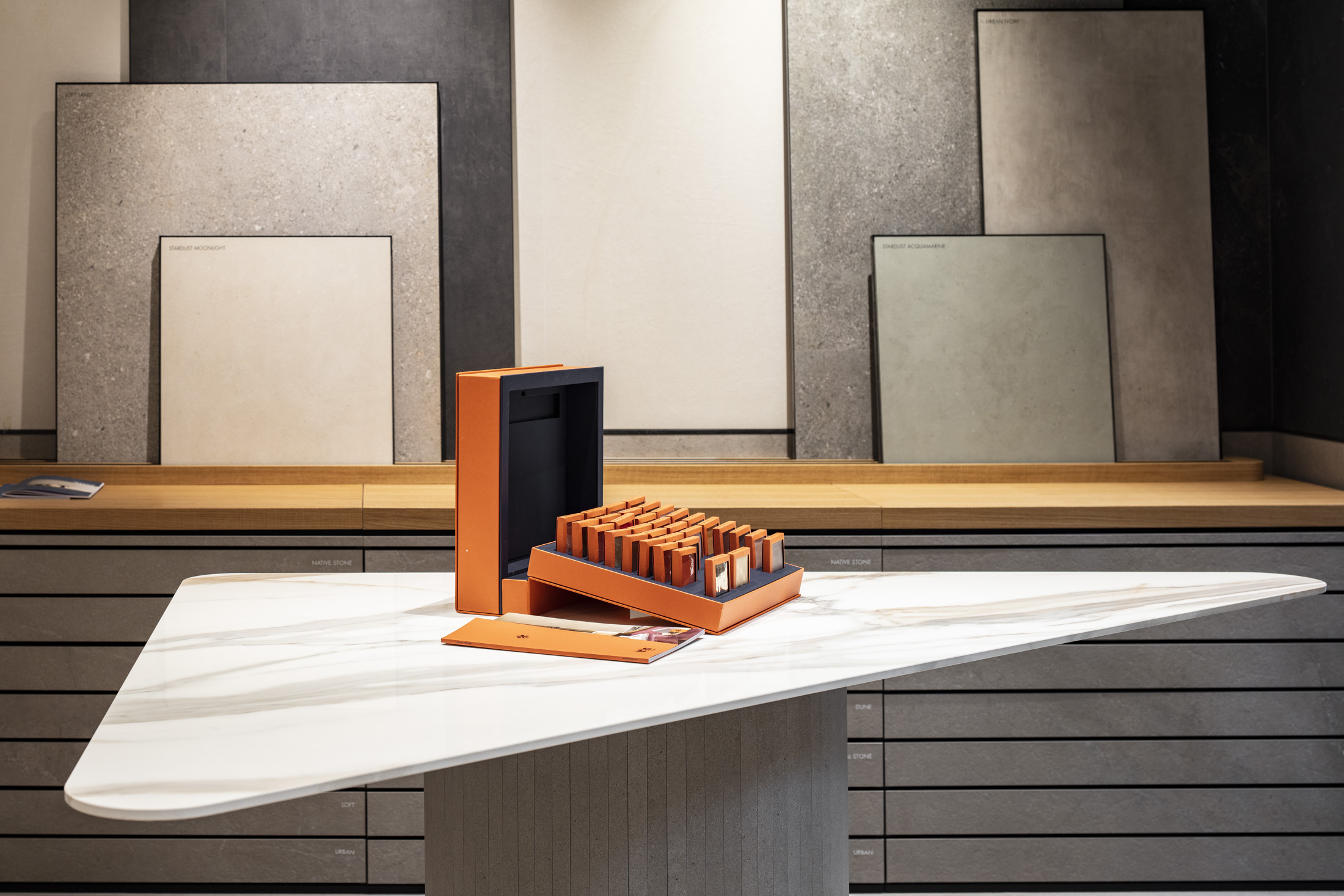 Piastrelle esclusive Porcelaingres e Schöner Wohnen Fliesen: Box campioni e campioni grandi.